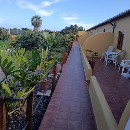 Casa Quemahierro 2 *